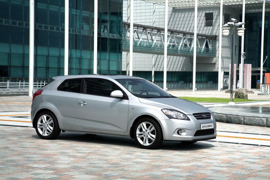 Kia pro_cee&rsquo;d 2008 года  (фото 121 из 182)